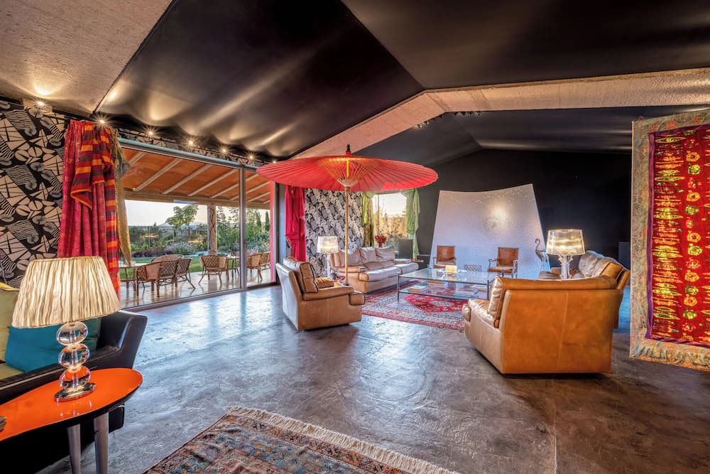 Executive lounge