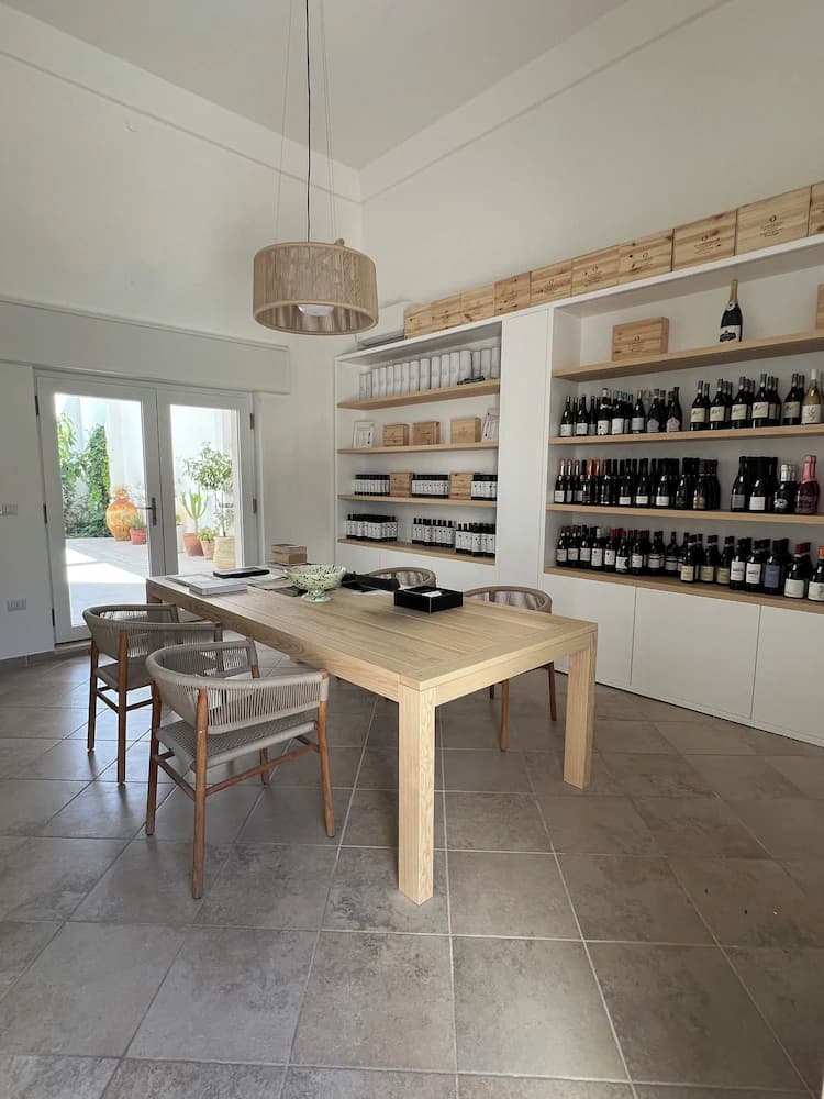 Tasting room
