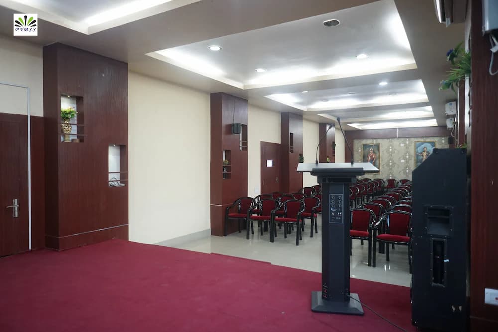 Meeting facility