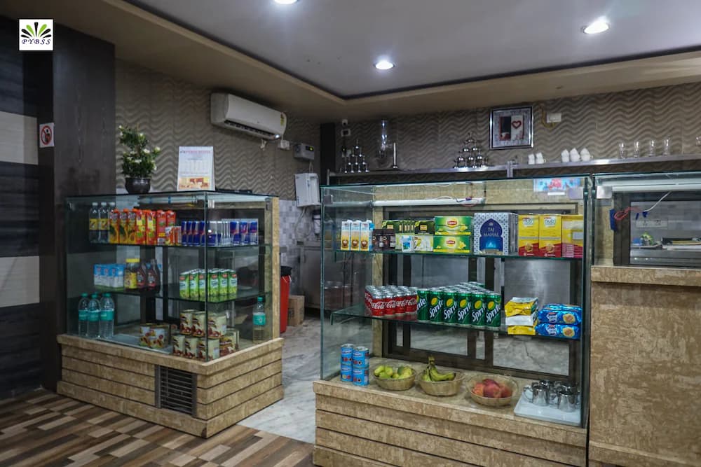 Coffee shop