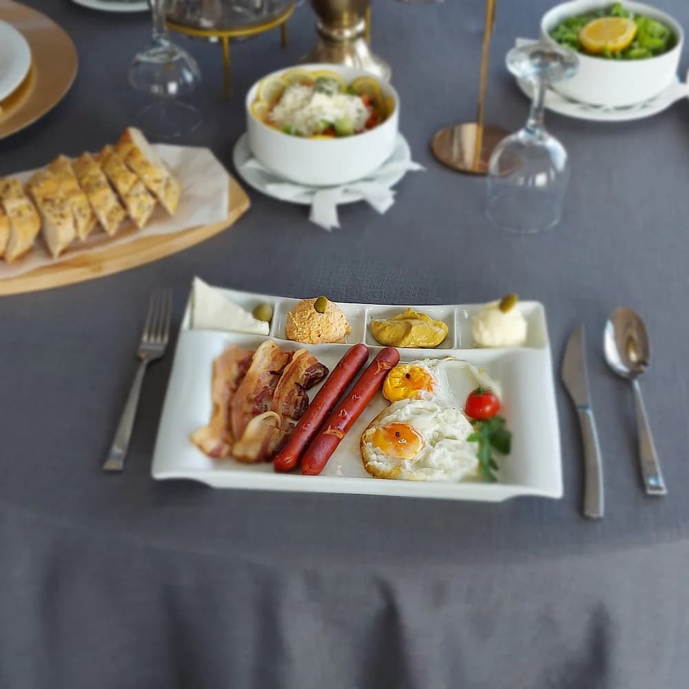 Breakfast meal