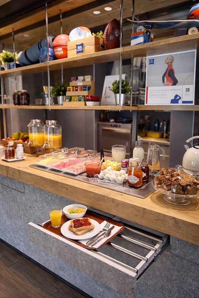 Breakfast buffet