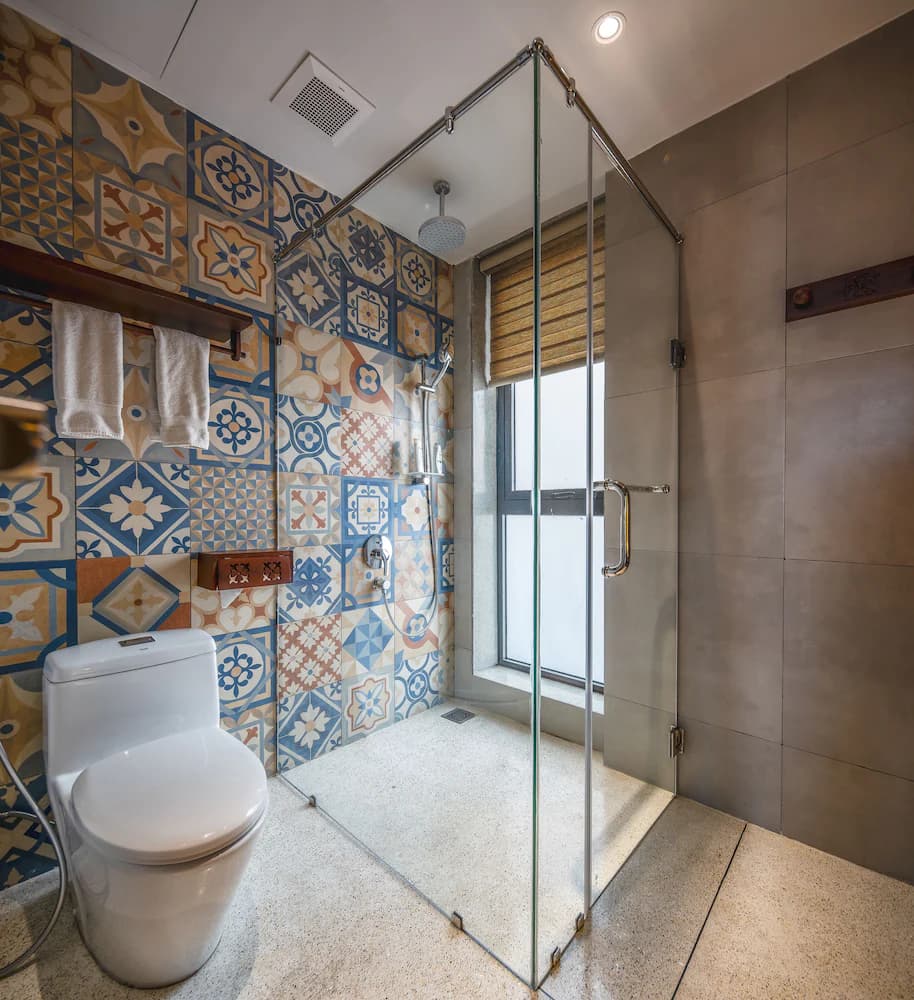 Bathroom amenities