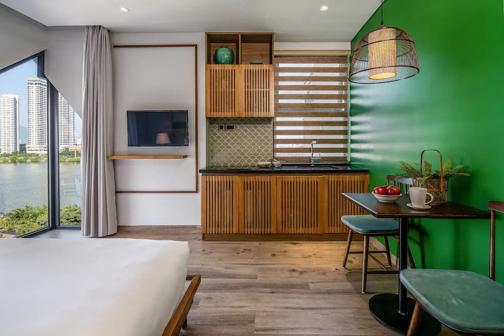 Private kitchenette