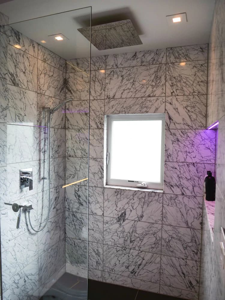 Bathroom shower