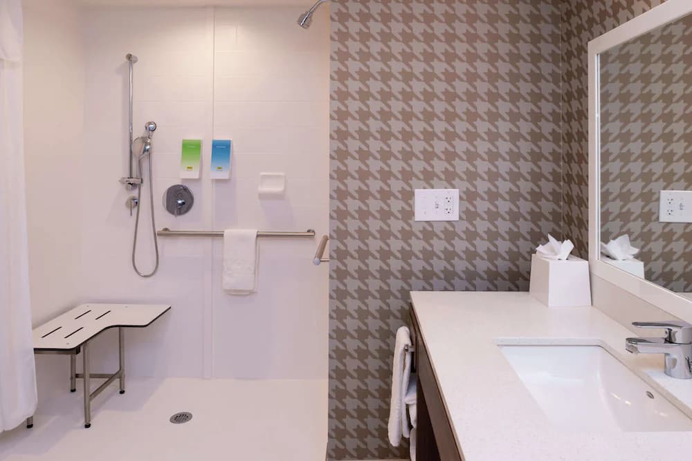 Bathroom shower