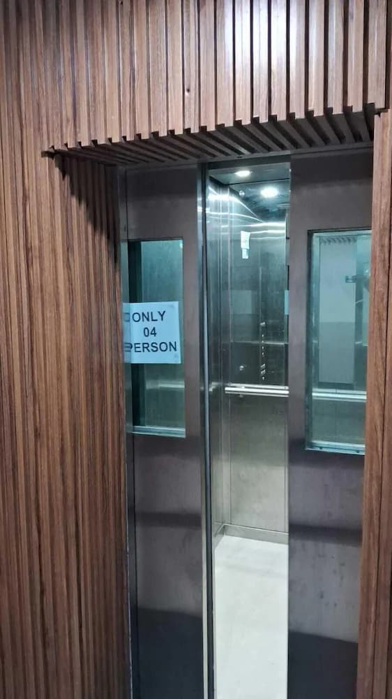 Elevator