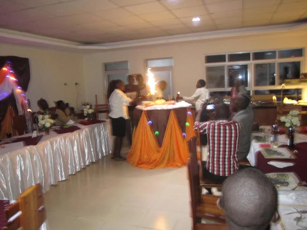 Banquet hall