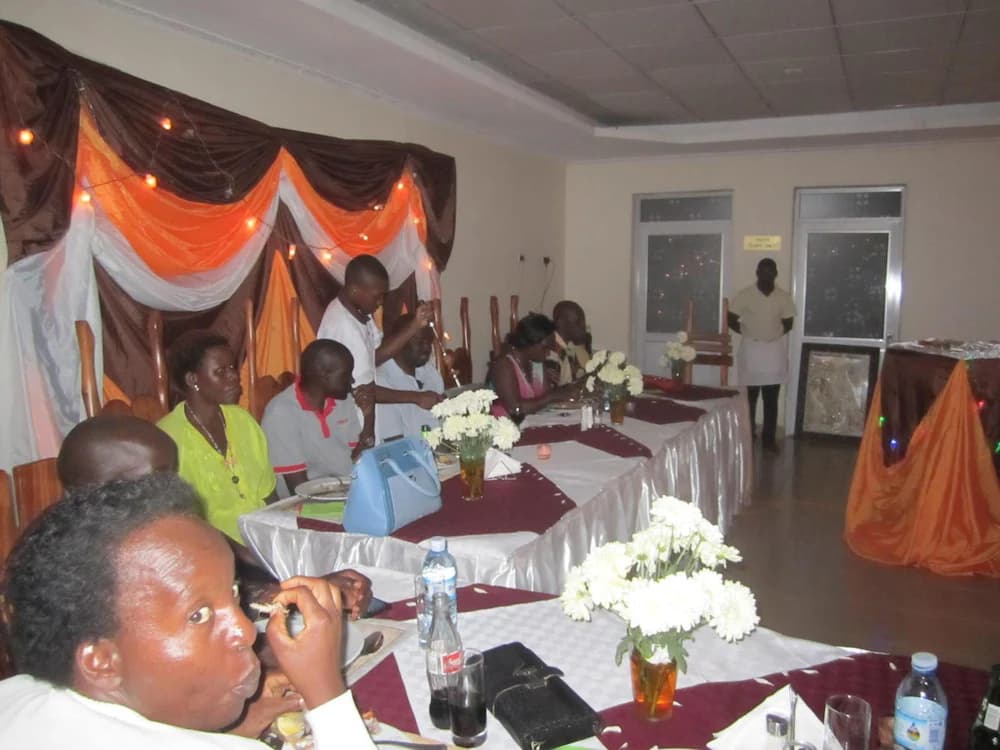 Banquet hall
