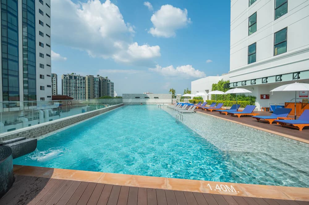 Rooftop pool