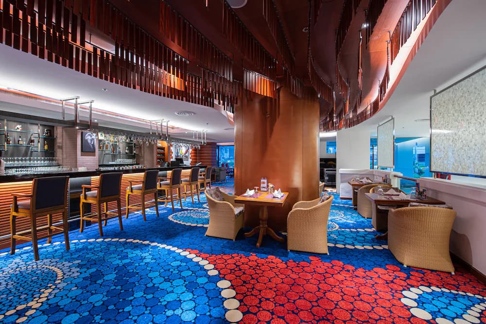 Lobby lounge