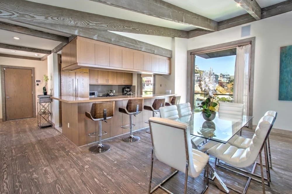 In-room dining