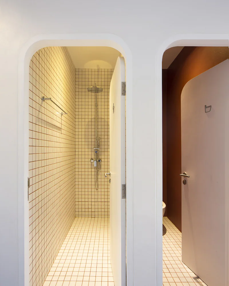 Bathroom shower