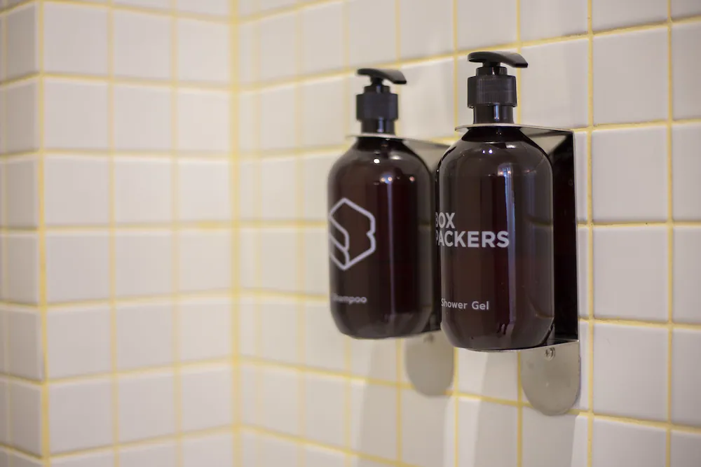 Bathroom amenities