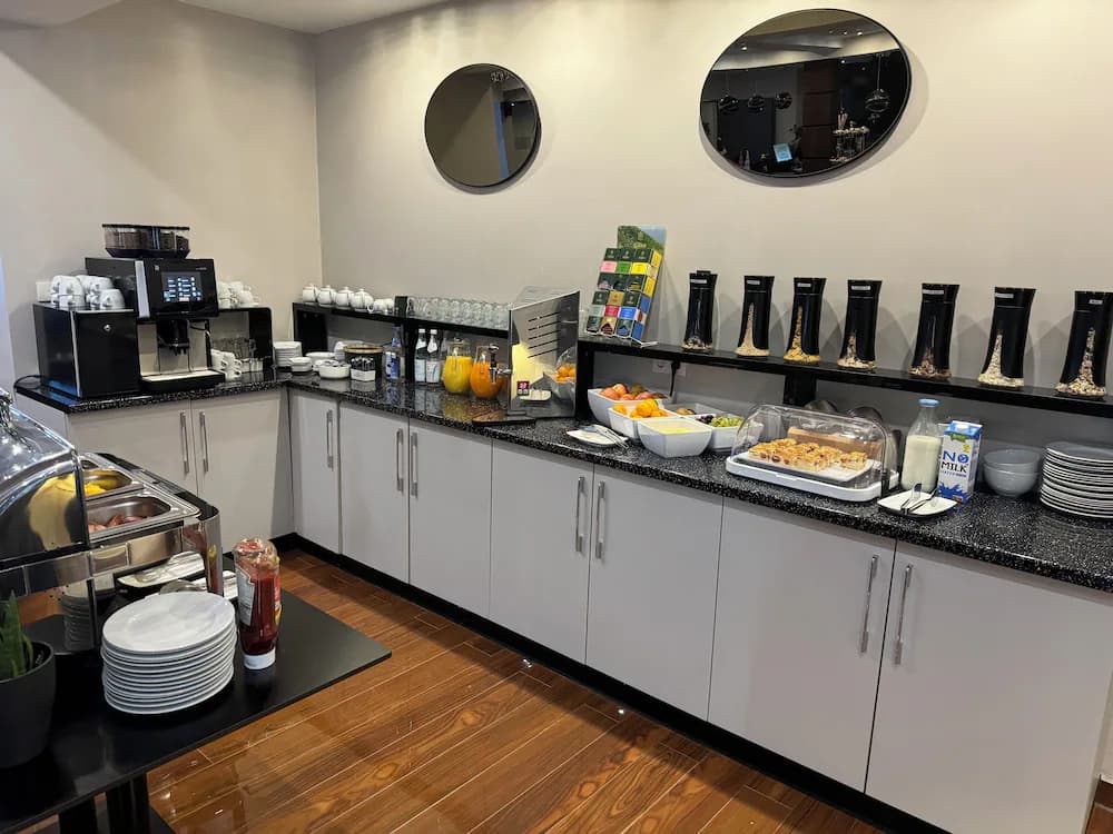 Breakfast buffet