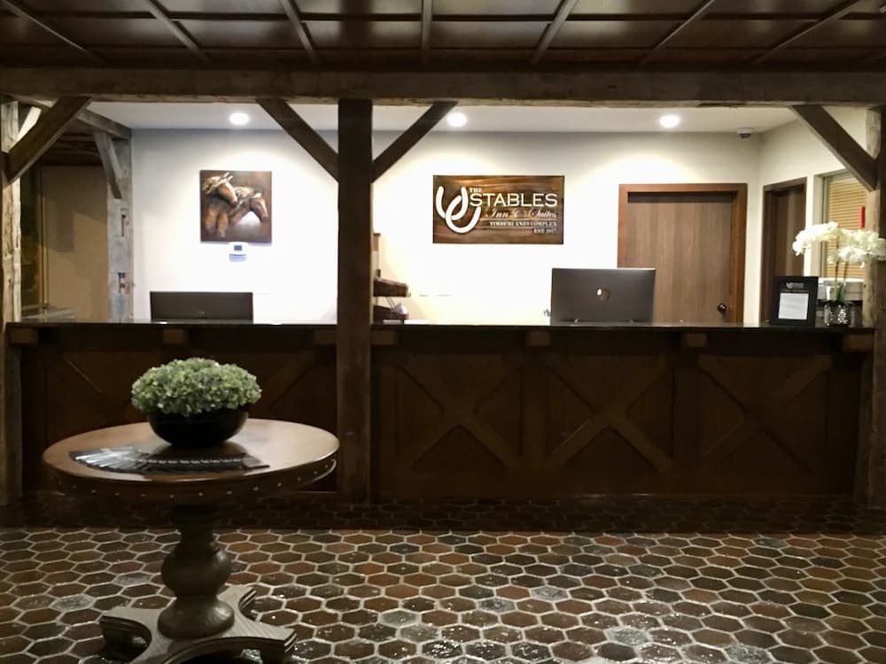 Check-in/check-out kiosk