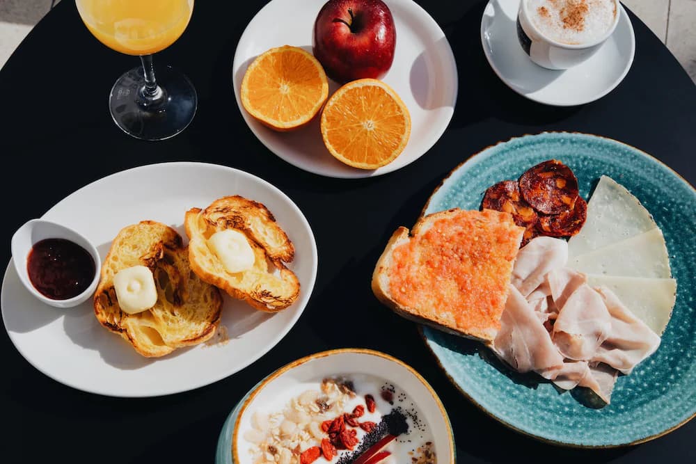 Breakfast buffet
