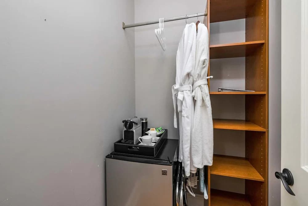 Room amenity