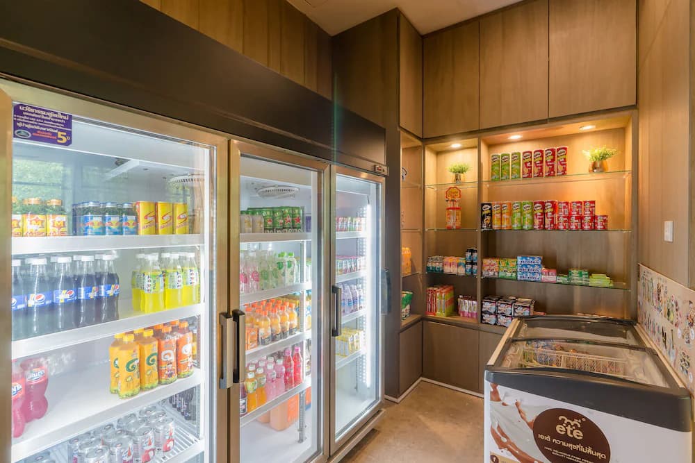 Snack bar