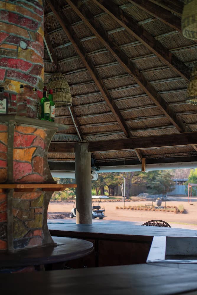 Poolside bar