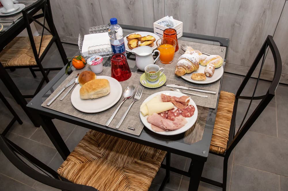 Breakfast meal
