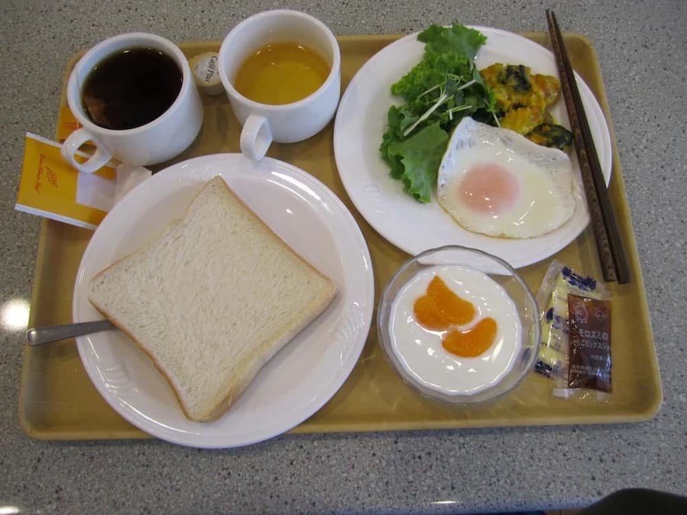 Breakfast meal