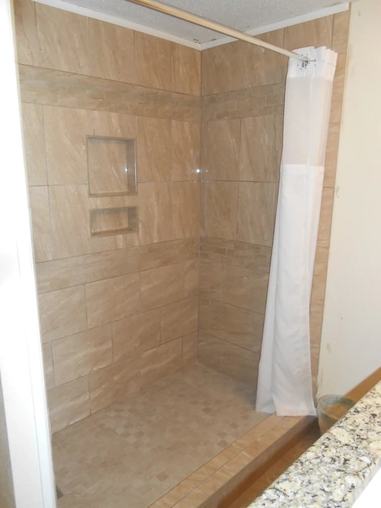 Bathroom shower