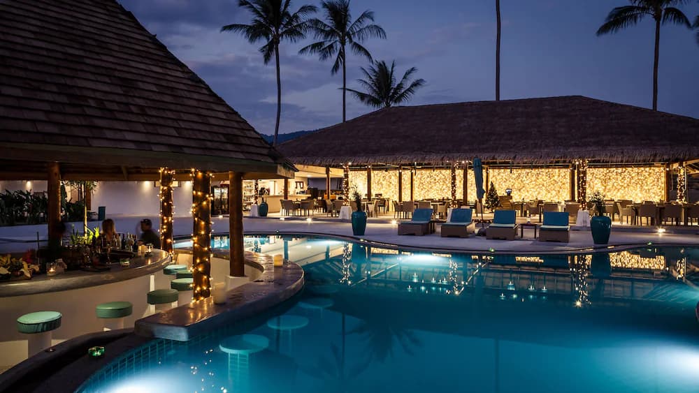 Poolside bar