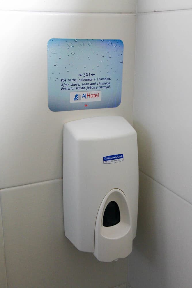 Bathroom amenities
