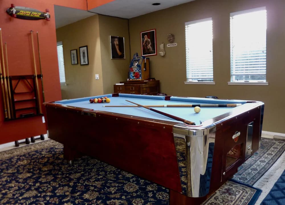 Game room