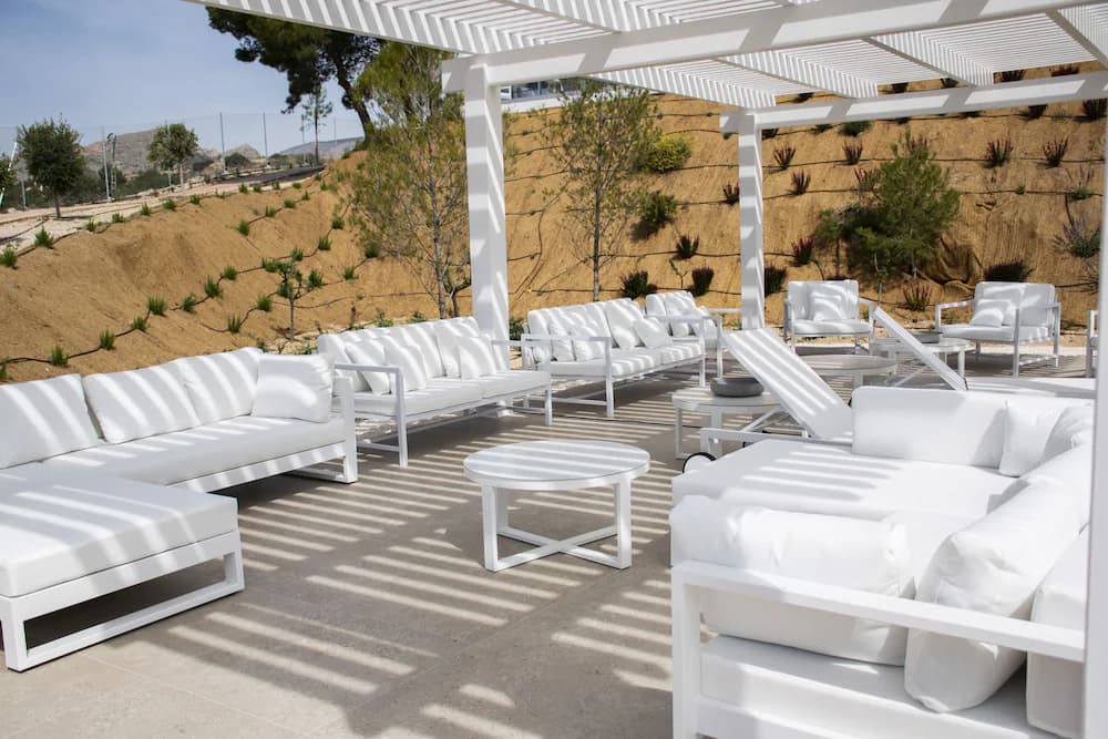 Sundeck