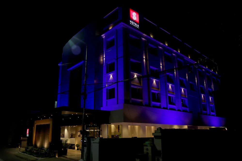 Front of property - evening/night