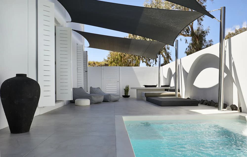 Private pool
