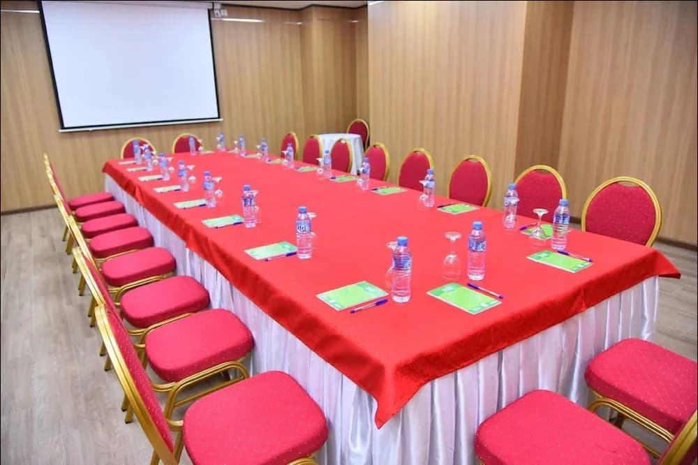Meeting facility