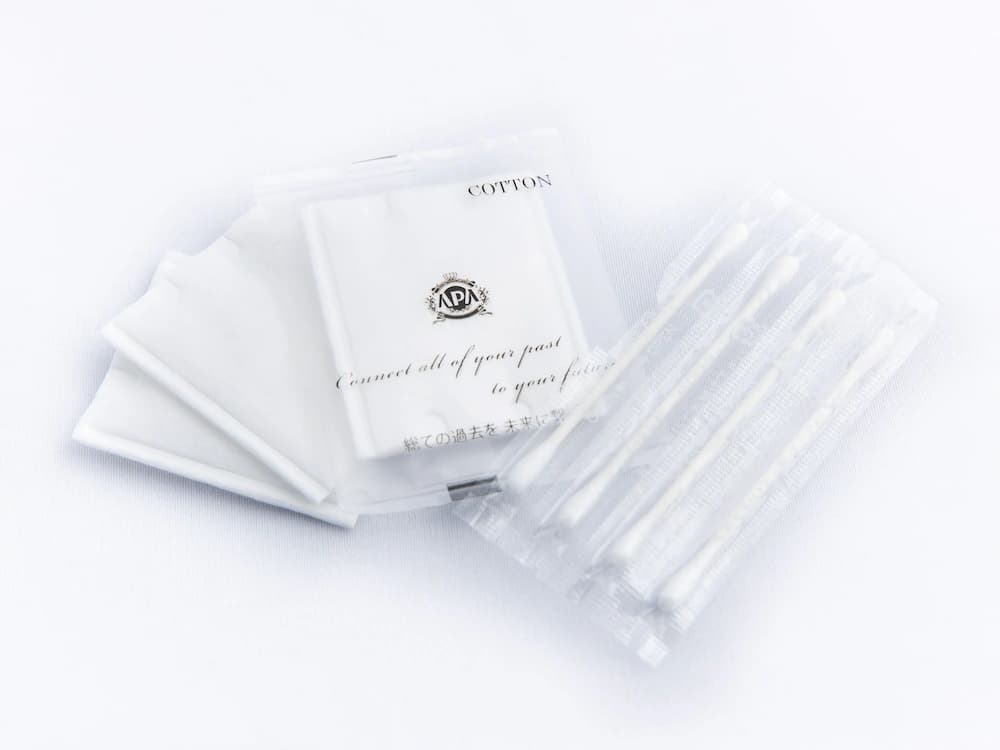 Bathroom amenities
