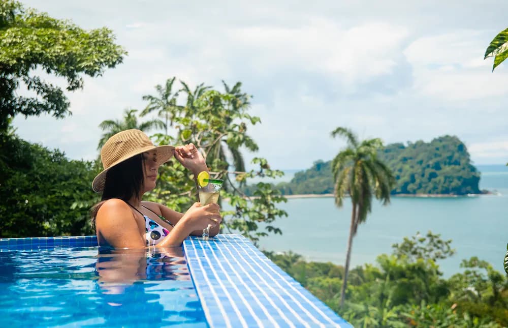 Infinity pool