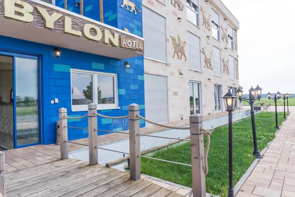 Hotel Babylon