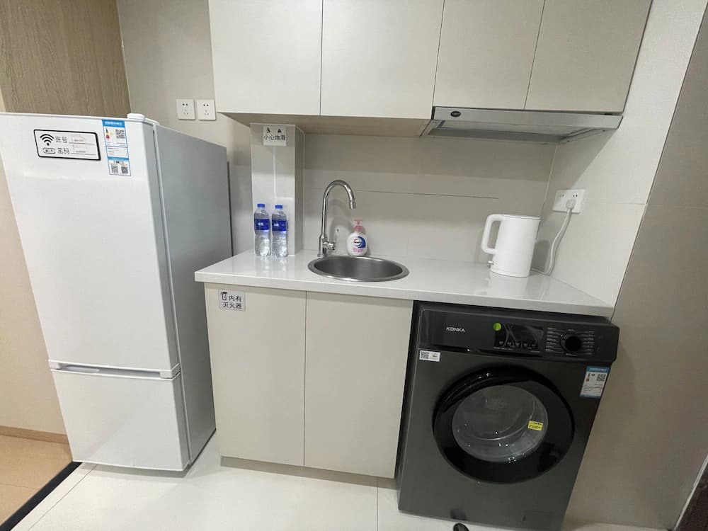 Private kitchenette