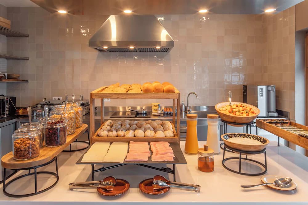 Breakfast buffet