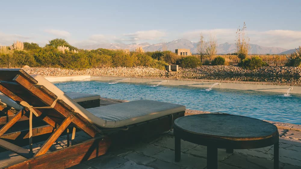 Infinity pool