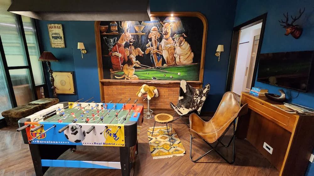 Game room