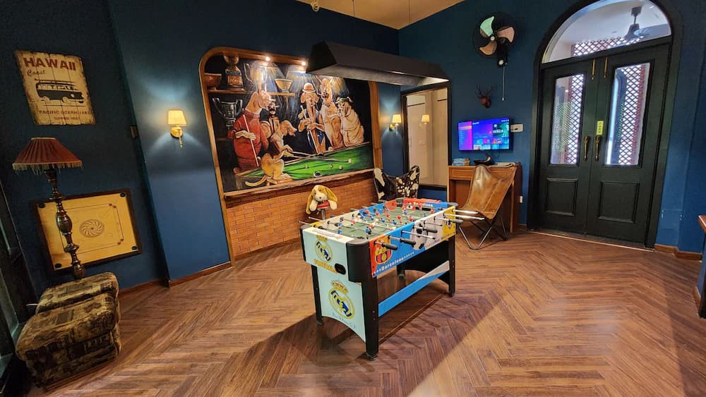 Game room