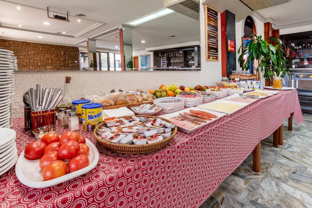 Breakfast buffet
