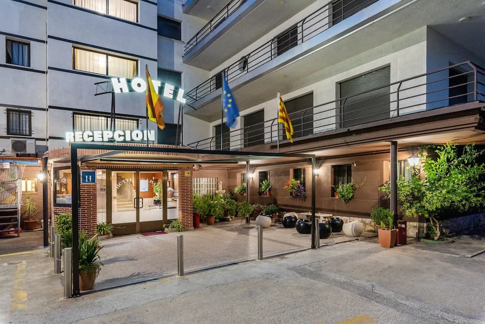 Front of property - evening/night