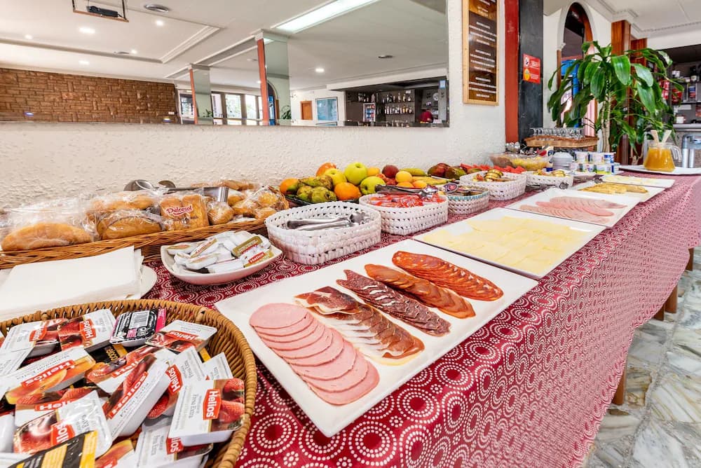Breakfast buffet