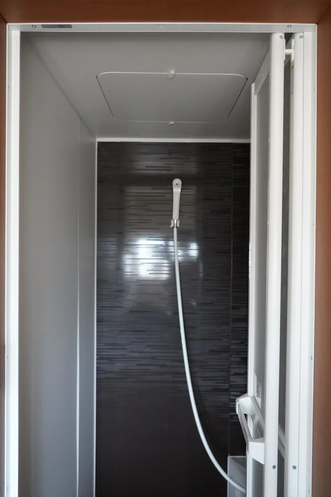 Bathroom shower