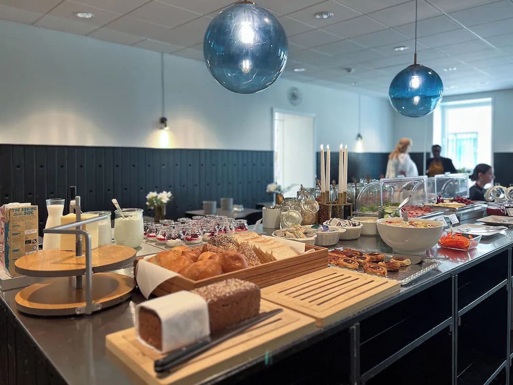 Breakfast buffet