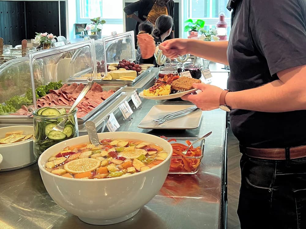 Breakfast buffet