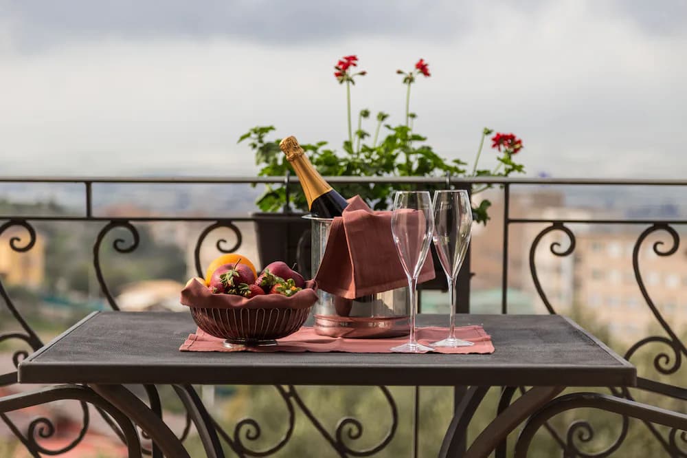 Room service - dining