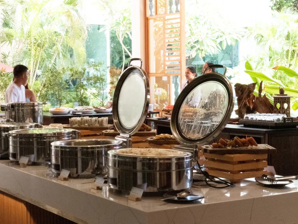 Breakfast area